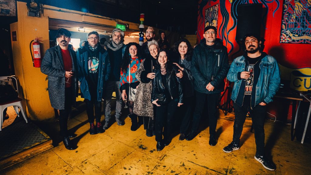 Del taller a la galería: nueva serie sigue procesos creativos de artistas visuales del Biobío