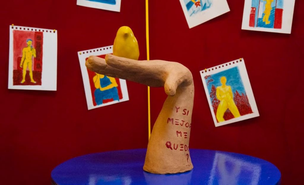 “Evitar la línea recta”: una invitación al desvío de caminar en múltiples direcciones