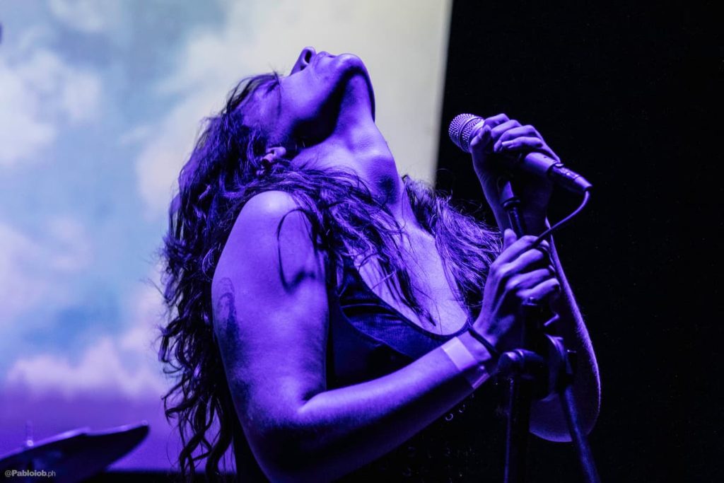 Francis Amante (AR), Narcóticos, Sueño y Deshabitado (SCL) en Bandera 1001