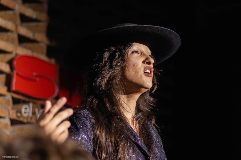 Javiera Electra erizó los pelos y deslumbró en la Sala SCD Bellavista